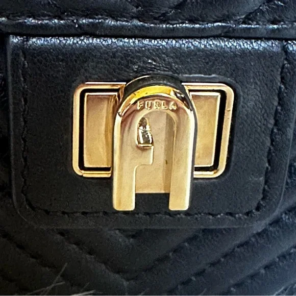Furla Luxury “Popstar” Small Italian Leather Bag - Picture 9 of 13